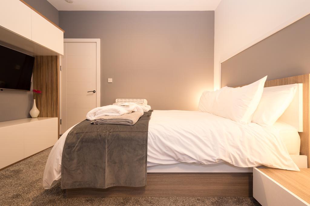 Aaron Wise Apartments Cardiff Rum bild